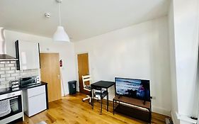 Se4, Self Contained Studio Flat.